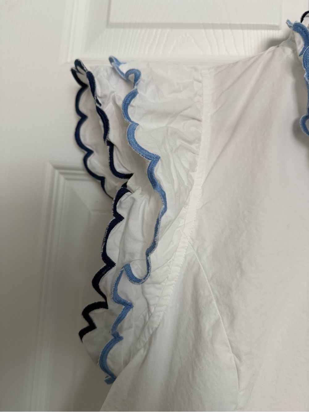 Umgee White V-Neck Ruffle Sleeve Top with Blue Trim Cottagecore Coastal - Picture 3 of 7